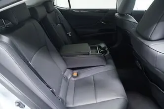 Lexus ES 300, 2.5, 131 kW, hübriid, automaat, esivedu