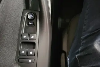 Opel Astra, 1.0, 77 kW, бензин, механическая, передний привод