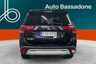 Mitsubishi Outlander, 2.4, 99 kW, pistikhübriid, automaat, nelikvedu