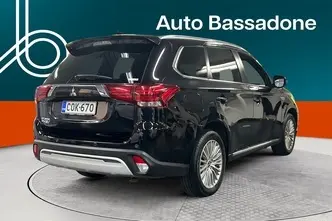 Mitsubishi Outlander, 2.4, 99 kW, pistikhübriid, automaat, nelikvedu