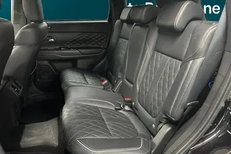 Mitsubishi Outlander, 2.4, 99 kW, pistikhübriid, automaat, nelikvedu