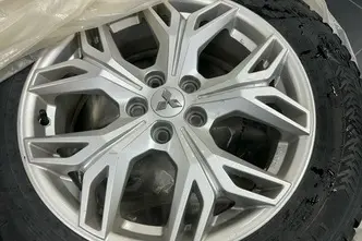 Mitsubishi Outlander, 2.4, 99 kW, pistikhübriid, automaat, nelikvedu