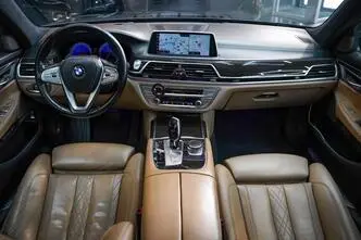 BMW 730, 3.0, 195 kW, dīzelis, automātiskā, aizmugurējā piedziņa