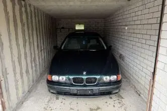 BMW 523, 2.5, 140 kW, bensiin, automaat, tagavedu