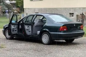 BMW 523, 2.5, 140 kW, bensiin, automaat, tagavedu