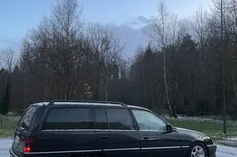 Opel Omega, 2.6, 110 kW, benzīns, automātiskā, aizmugurējā piedziņa