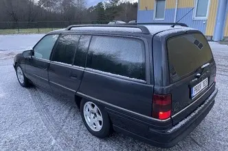 Opel Omega, 2.6, 110 kW, benzīns, automātiskā, aizmugurējā piedziņa