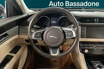 Jaguar XF, 2.0, 132 kW, diesel, automatic, four-wheel drive