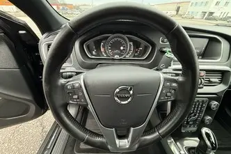 Volvo V40 Cross Country, 2.0, 110 kW, diisel, automaat, esivedu