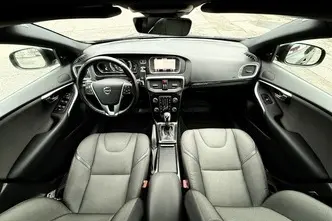 Volvo V40 Cross Country, 2.0, 110 kW, diisel, automaat, esivedu