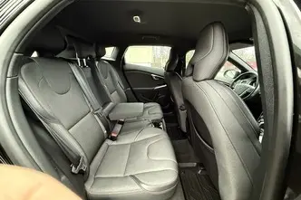 Volvo V40 Cross Country, 2.0, 110 kW, diisel, automaat, esivedu