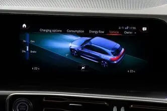 Mercedes-Benz EQC, 145 kW, электричество, автомат, полный привод