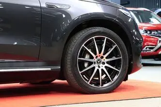 Mercedes-Benz EQC, 145 kW, электричество, автомат, полный привод