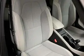 Volvo XC40, 2.0, 140 kW, бензин, автомат, передний привод