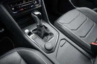 Volkswagen Tiguan, 2.0, 180 kW, бензин, автомат, полный привод