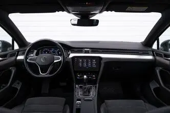 Volkswagen Passat, 2.0, 147 kW, diesel, automatic, front-wheel drive