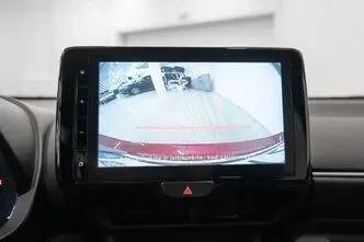 Toyota Yaris, 1.5, 68 kW, hybrid, automatic