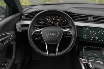 Audi e-tron, 370 kW, elekter, automaat, nelikvedu