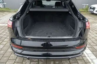 Audi e-tron, 370 kW, elekter, automaat, nelikvedu