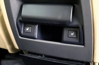 Land Rover Range Rover Sport, 2.7, 140 kW, diesel, automatic, four-wheel drive