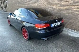 BMW 320, 2.0, 130 kW, дизель, механическая, задний привод