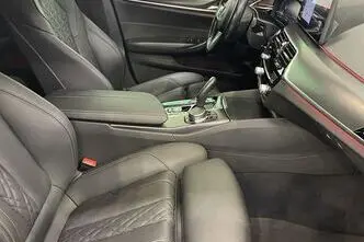 BMW 530, 2.0, 135 kW, hübriid, automaat, nelikvedu