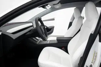 Tesla Model 3, 208 kW, elekter, automaat, tagavedu