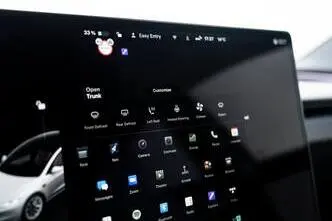 Tesla Model 3, 208 kW, elekter, automaat, tagavedu