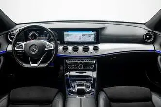 Mercedes-Benz E 350, 2.0, 210 kW, automaat, tagavedu