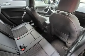 Peugeot 2008, 1.2, 81 kW, petrol, automatic, front-wheel drive