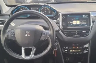 Peugeot 2008, 1.2, 81 kW, petrol, automatic, front-wheel drive