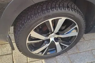 Peugeot 2008, 1.2, 81 kW, petrol, automatic, front-wheel drive