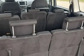 Ford Galaxy, 1.5, 118 kW, бензин, механическая, передний привод