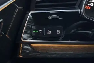 Audi Q8, 3.0, 250 kW, plug-in hybrid, automatic, four-wheel drive