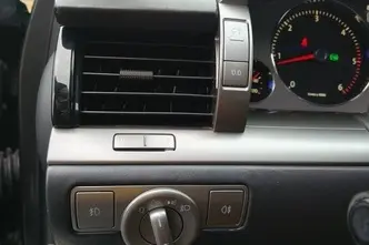 Volkswagen Phaeton, 3.0, 176 kW, diesel, automatic, four-wheel drive