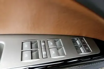 Volkswagen Phaeton, 3.0, 176 kW, diesel, automatic, four-wheel drive