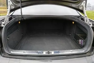 Volkswagen Phaeton, 3.0, 176 kW, diesel, automatic, four-wheel drive