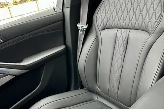BMW X6, 3.0, 250 kW, hybrid, automatic, four-wheel drive