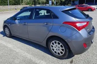 Hyundai i30, 1.4, 73 kW, бензин, механическая, передний привод