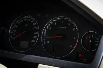 Volvo XC90, 4.4, 232 kW, petrol, automatic, four-wheel drive