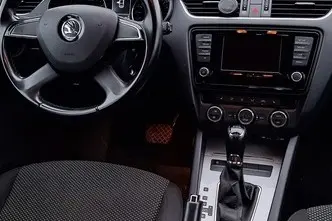 Škoda Octavia, 1.2, 77 kW, bensiin, automaat, esivedu