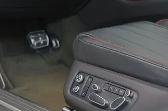 Bentley Flying Spur, 460 kW, bensiin, automaat, nelikvedu