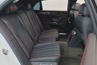 Bentley Flying Spur, 460 kW, bensiin, automaat, nelikvedu