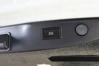 Bentley Flying Spur, 460 kW, bensiin, automaat, nelikvedu