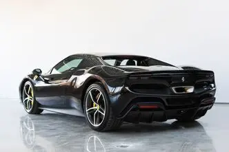 Ferrari 296, 3.0, 488 kW, hübriid, automaat, tagavedu