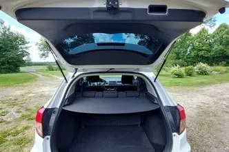 Honda HR-V, 1.6, 88 kW, дизель, механическая, передний привод