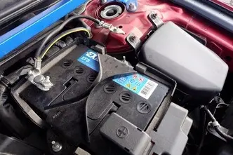 Mazda 3, 2.0, 137 kW, гибрид, автомат, передний привод
