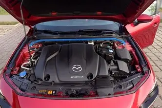 Mazda 3, 2.0, 137 kW, гибрид, автомат, передний привод