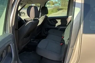 Škoda Roomster, 1.2, 63 kW, bensiin, manuaal, esivedu