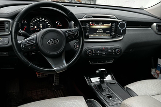 Kia Sorento, 2.2, 147 kW, дизель, автомат, полный привод